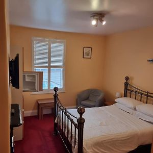Double Room Bathroom